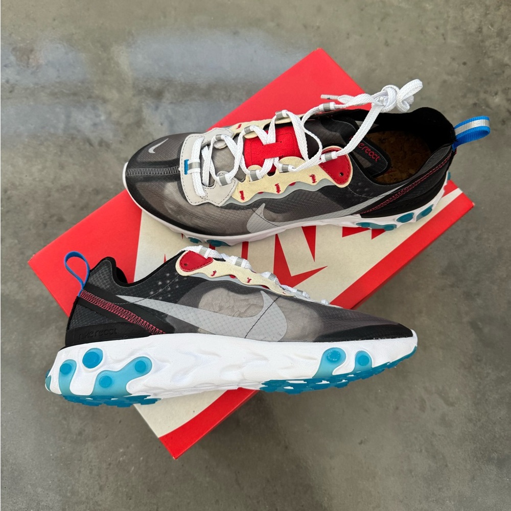 Nike React Element 87 in Dark Grey and Pure Platinum